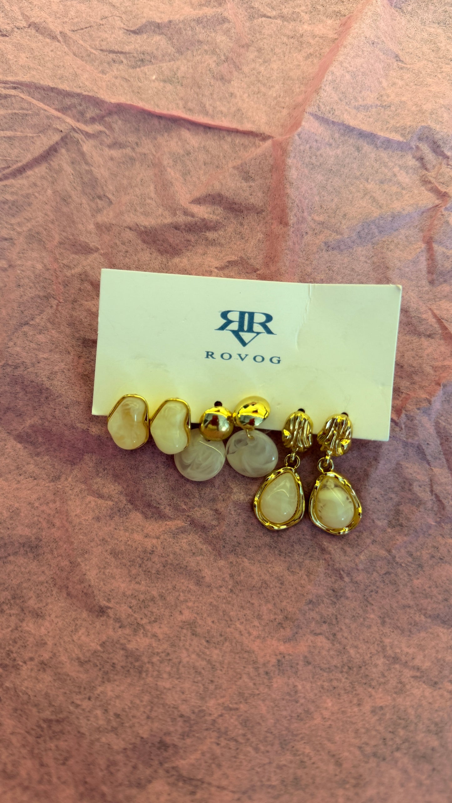 Gold detay kalın küpe