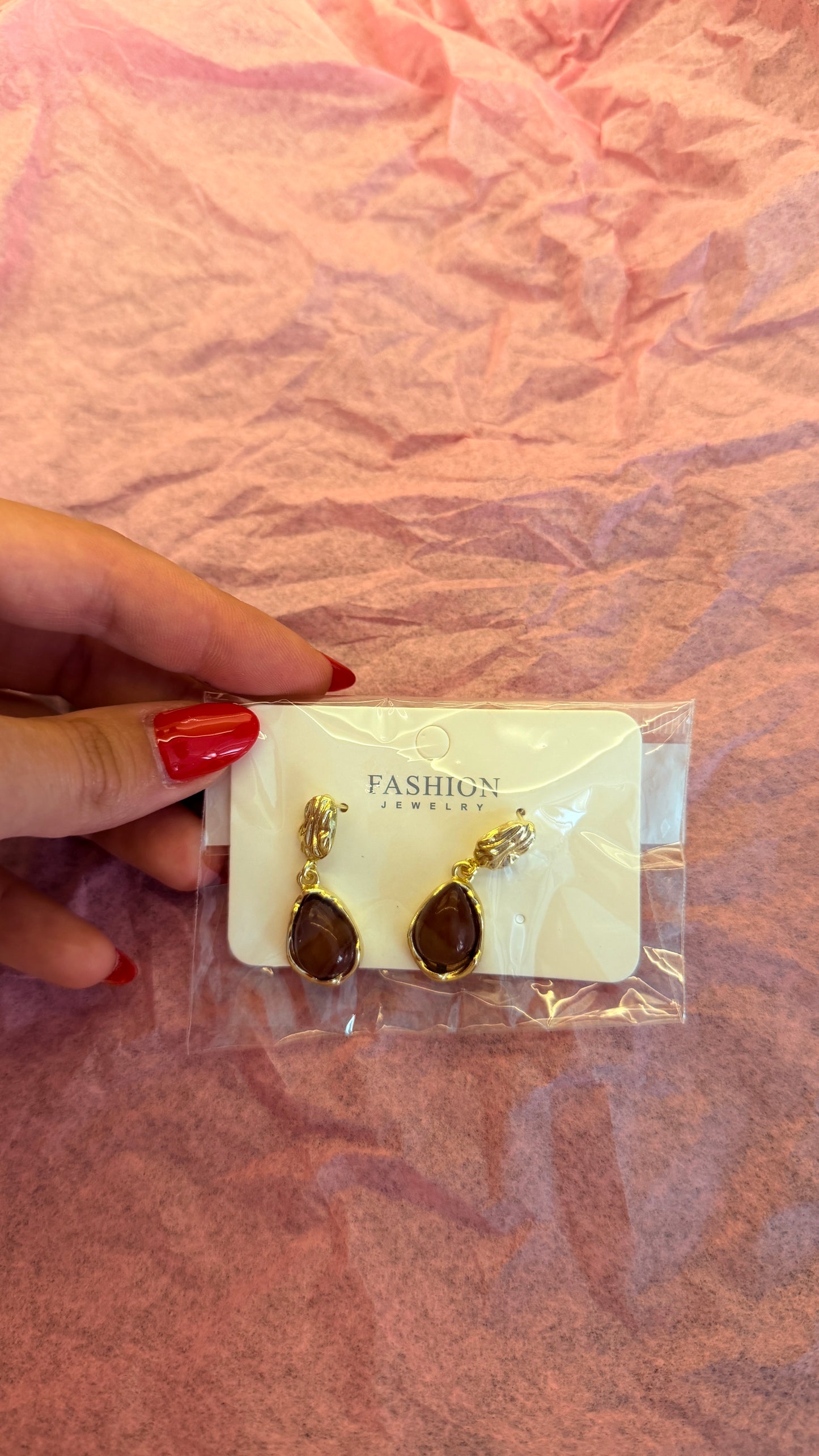 Mocha Taş Detaylı Gold Küpe