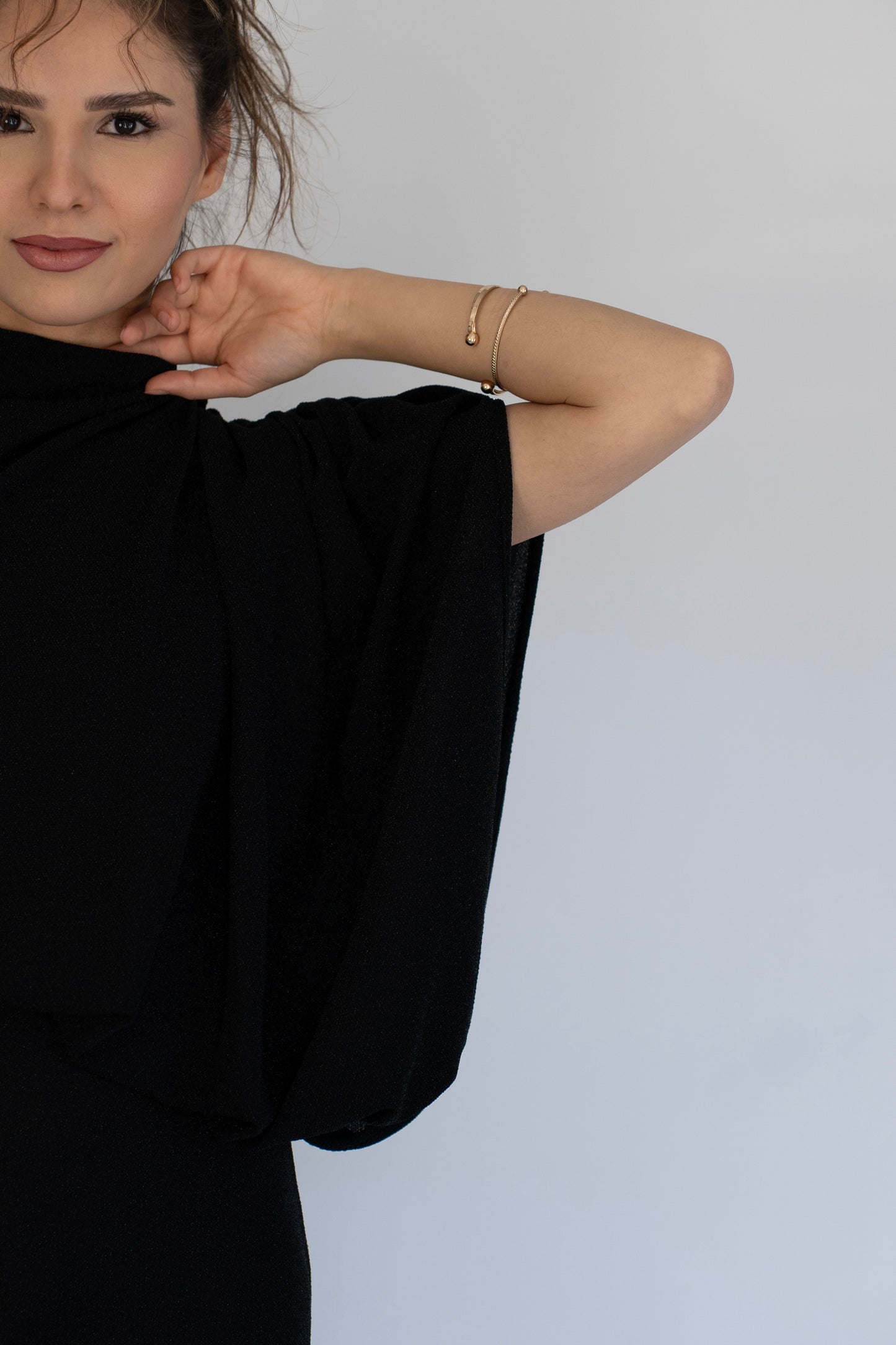 Asimetrik Detaylı Siyah Maxi Elbise parlak