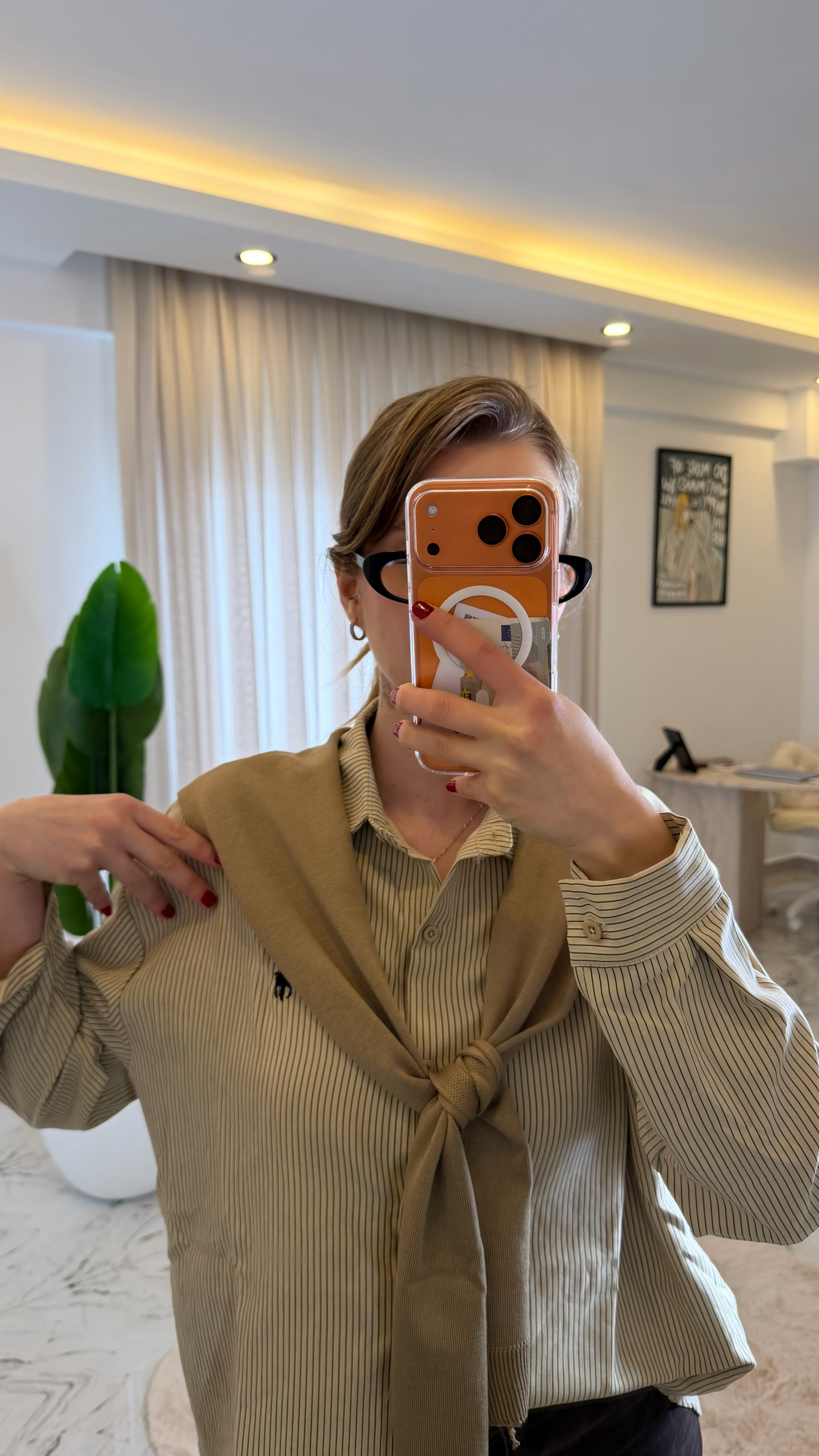 triko boyundan bağlamalı gömlek